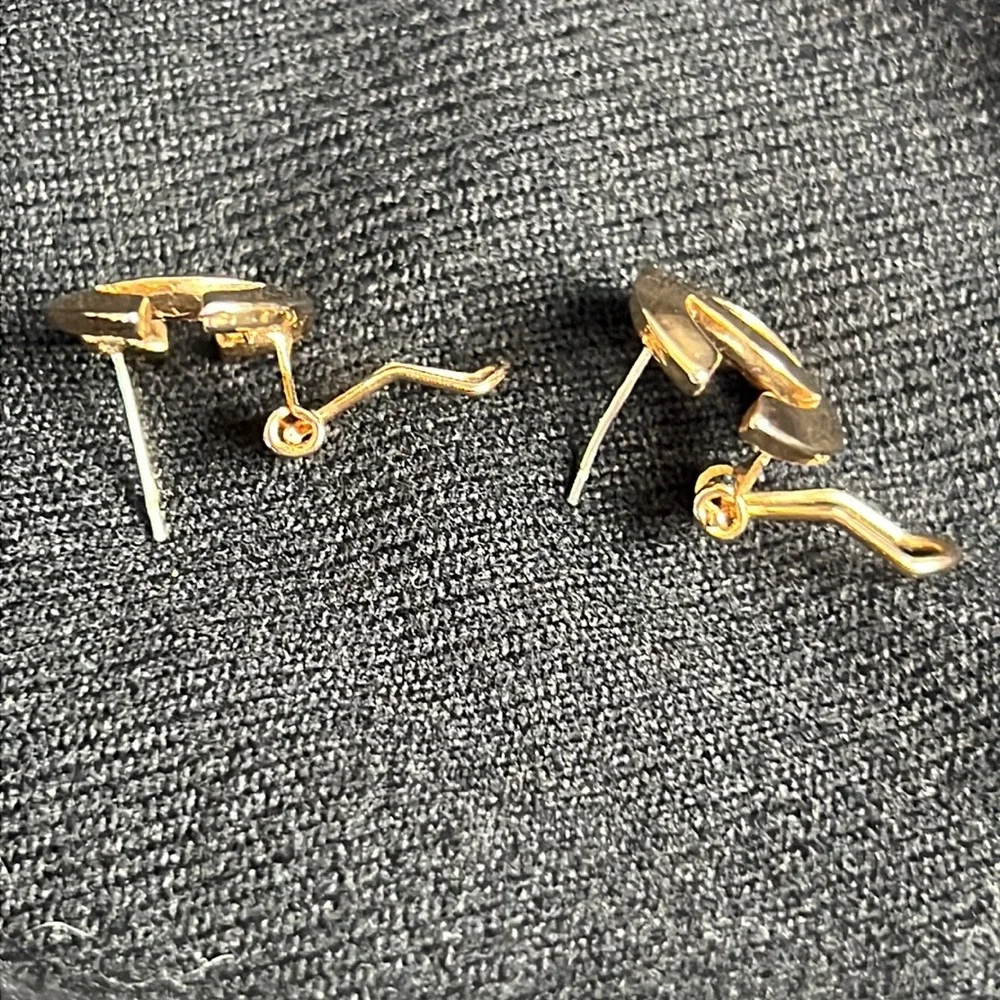 Lever Back Pierced Earrings - Picture 4 of 8